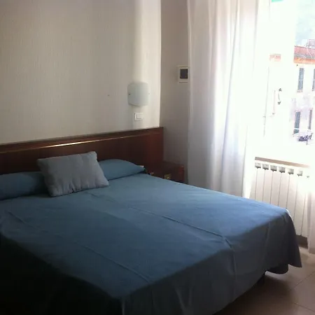 Anita 3*